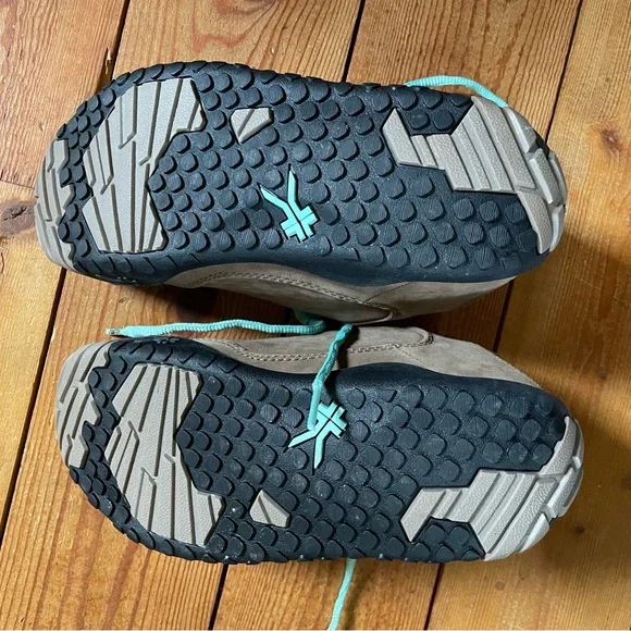 Kuru hiking/walking shoes - Picture 2 of 8